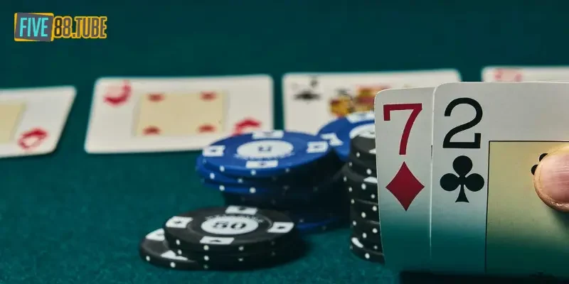 Bluff trong poker là gì? Chiến thuật Bluff poker cơ bản nhất 2 Bluff trong poker là gì có nhiều người quan tâm tìm hiểu